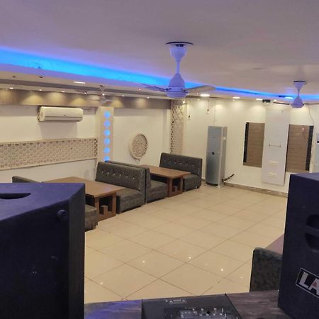 OYO 92686 Hotel Vivaan Residency Rohtak Buitenkant foto