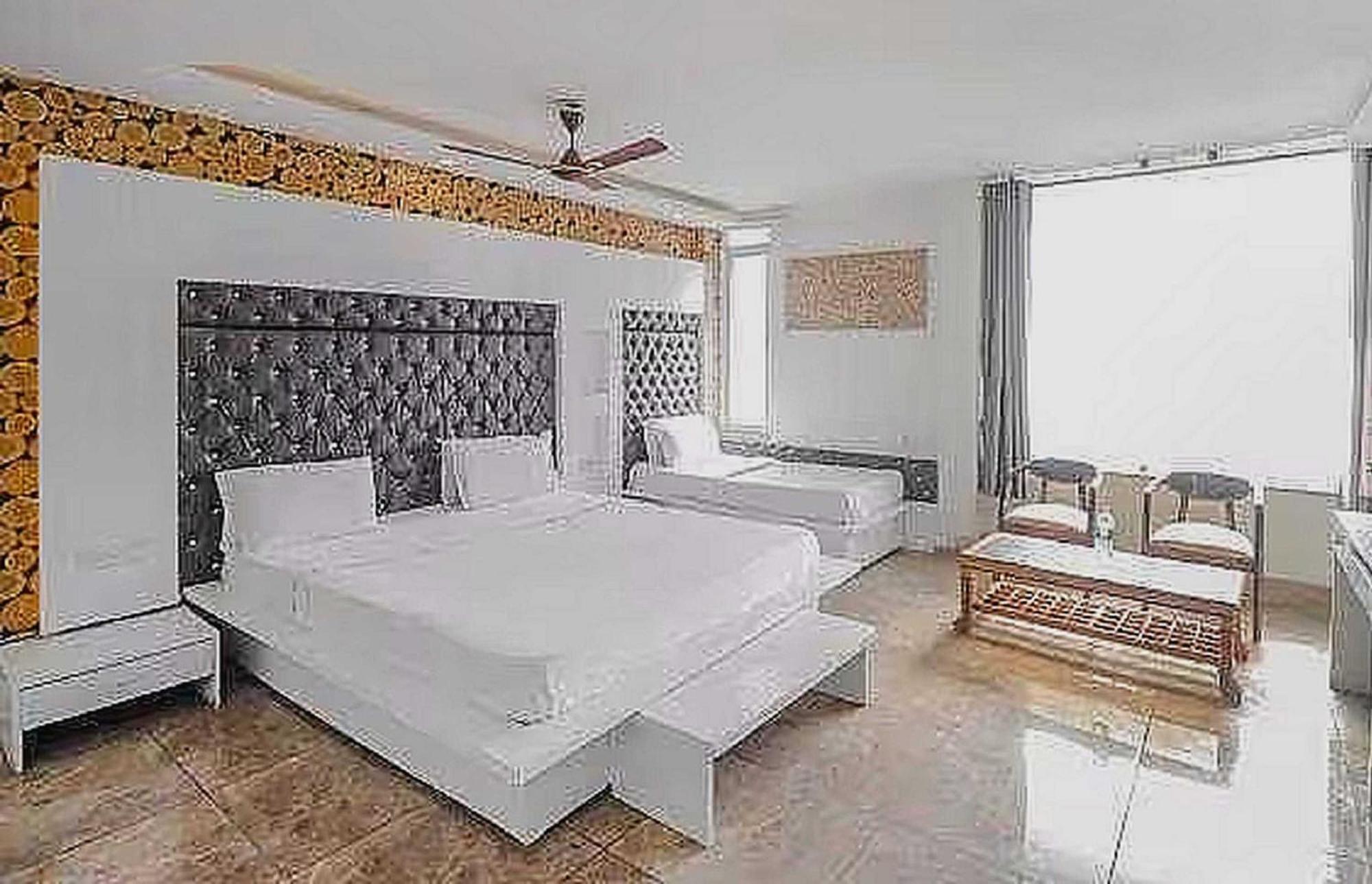 OYO 92686 Hotel Vivaan Residency Rohtak Buitenkant foto
